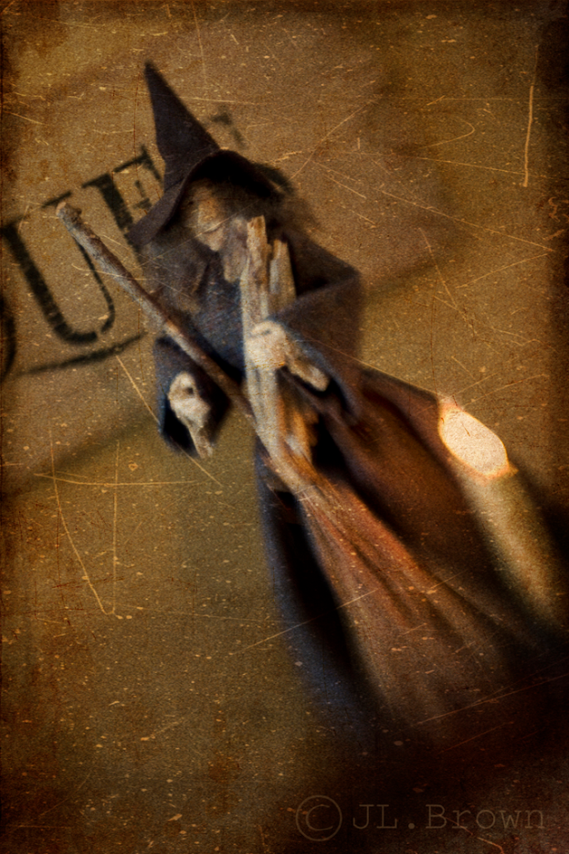 Ein Halloween-belassenes Bild mit Text auf der Rückseite.