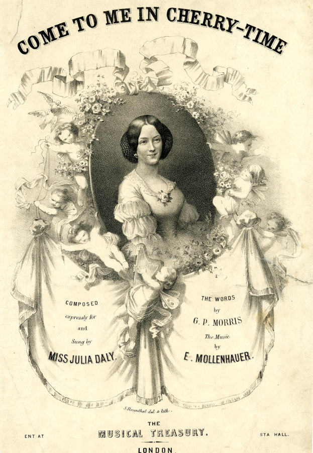 Ein Vintage-Plakat mit einer Frau in einem weißen Kleid mit einer blauen Schärpe, die warm lächelt, mit dem Text 'Komm zu mir in Kirschzeit' auf einem hellrosa Hintergrund.