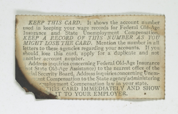 Ein Blatt Papier mit Text, das aufbewahrt werden soll, da es die Kontonummer zeigt, die für die Bundesrentenversicherung und Arbeitslosenversicherung verwendet wird.