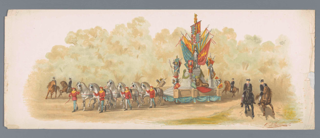 Ein Bild eines Karnevalsumzugs mit Menschen in bunten Kostümen, die auf Pferden vor einem geschmückten Festwagen reiten, vor einem klaren blauen Himmel mit Bäumen im Hintergrund.