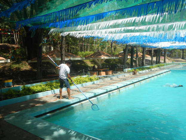 Weniger Chlor im Wasser? Diese Pools in der Region setzen auf Alternativen