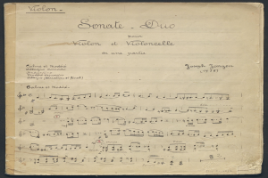 Schwarzer Hintergrund mit einem alten Notenblatt in der Mitte, das 'Sonate Duo' betitelt ist.