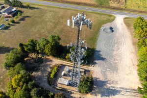 Smartphone-Empfang via Satellit: Deutsche Anbieter wollen tote Zonen auf unterschiedliche Weise füllen